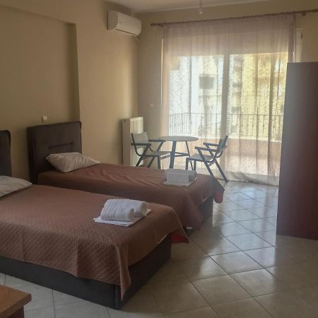 Theros Apartment بريفيزا المظهر الخارجي الصورة