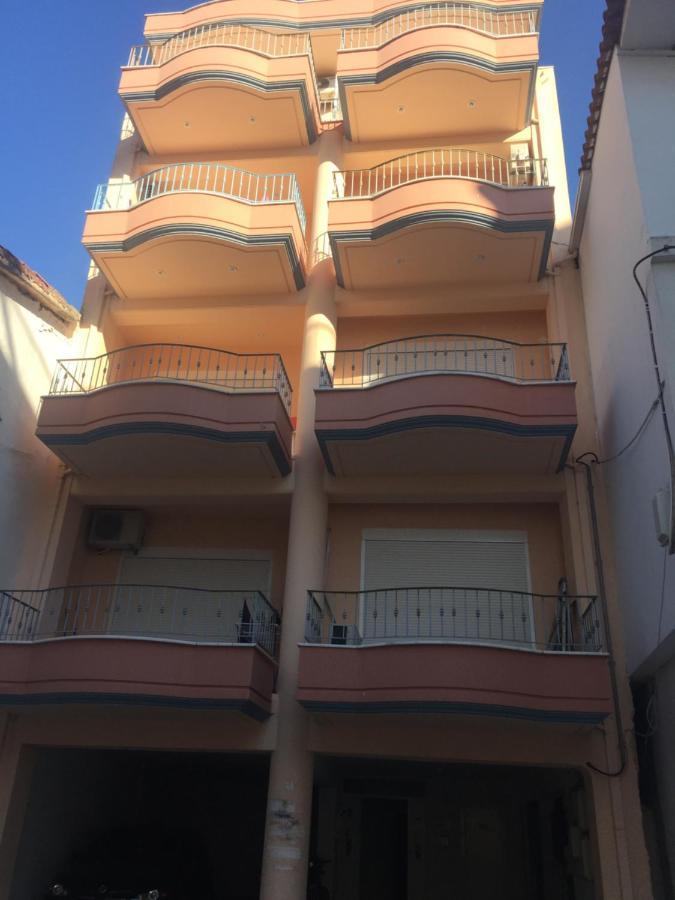 Theros Apartment بريفيزا المظهر الخارجي الصورة