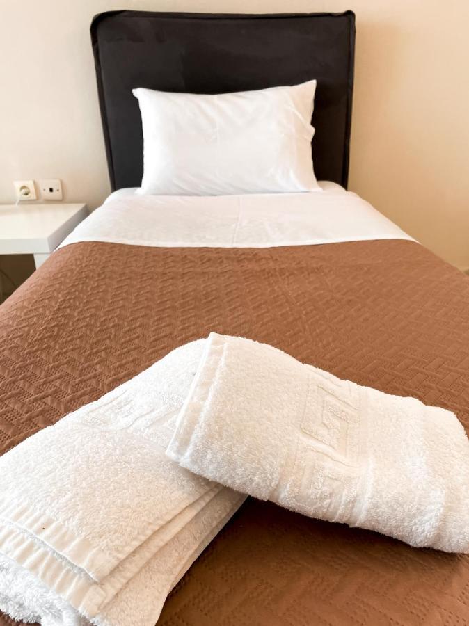 Theros Apartment بريفيزا المظهر الخارجي الصورة