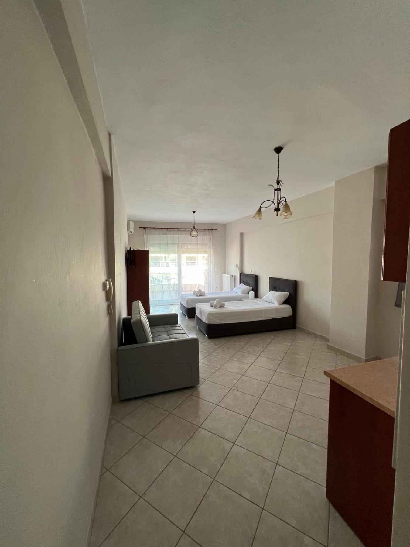 Theros Apartment بريفيزا المظهر الخارجي الصورة